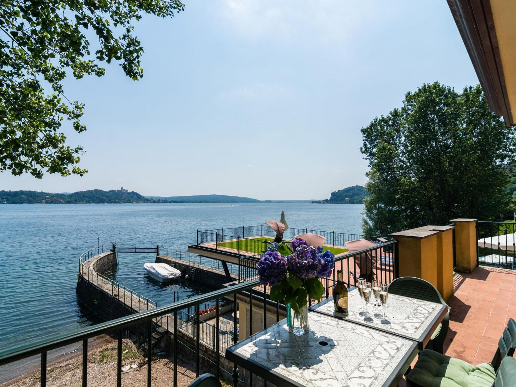 Residence Villa Greta Meina Eksteriør bilde